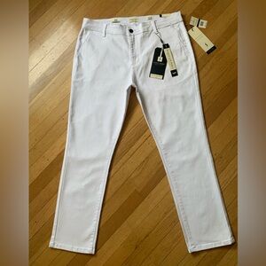 NWT SCOTT JAMES SLIM FIT CHINO JEANS OPTIC WHITE MEN’S SIZE 36/30 (Actually 29)
